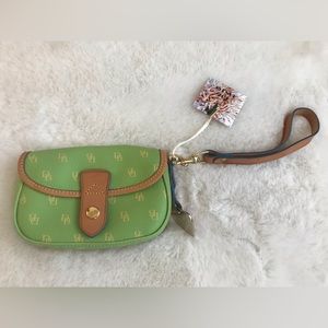 Dooney & Bourke wristlet wallet NEW